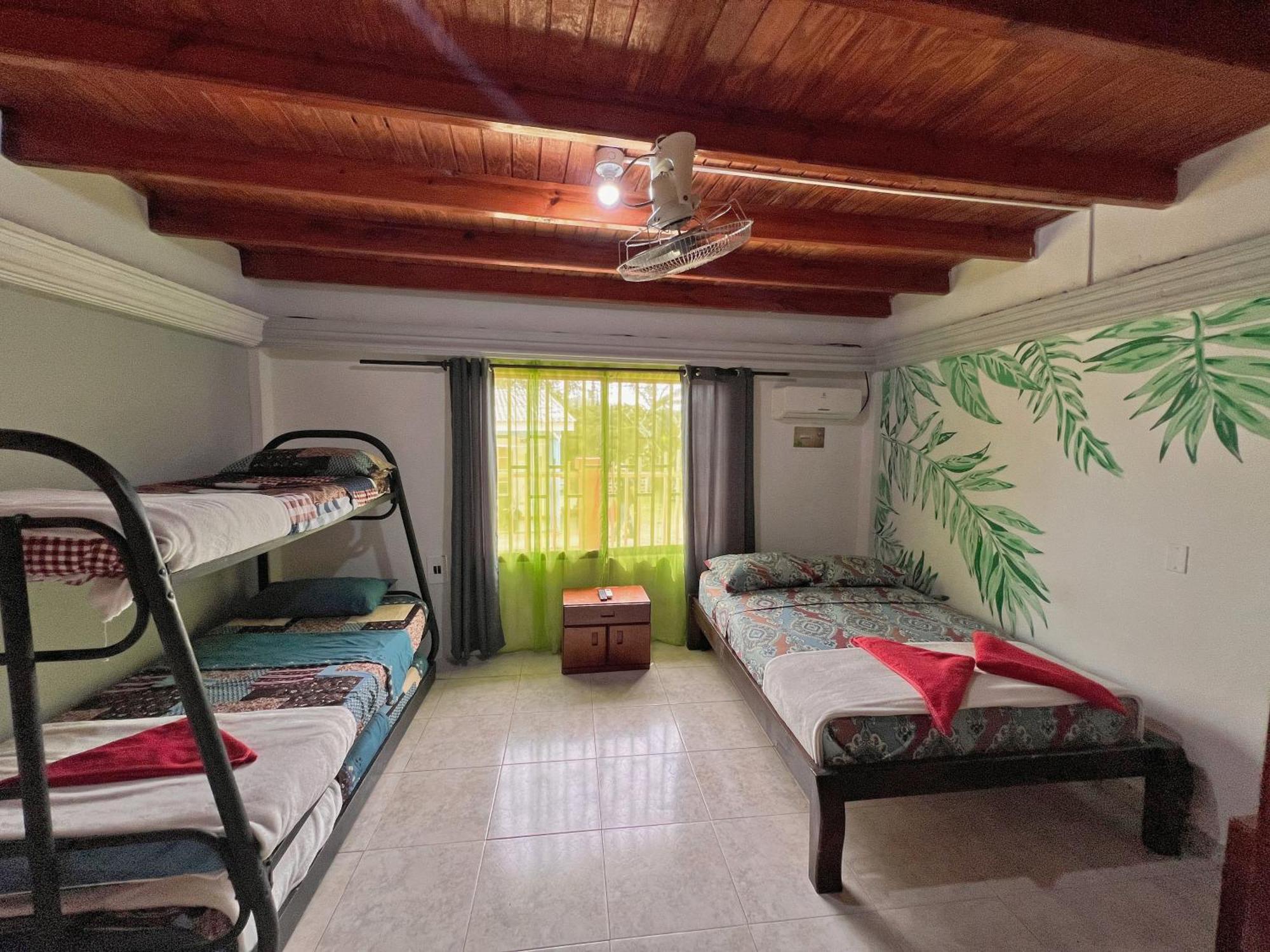 Hostal Mom Mariela San Andrés Εξωτερικό φωτογραφία